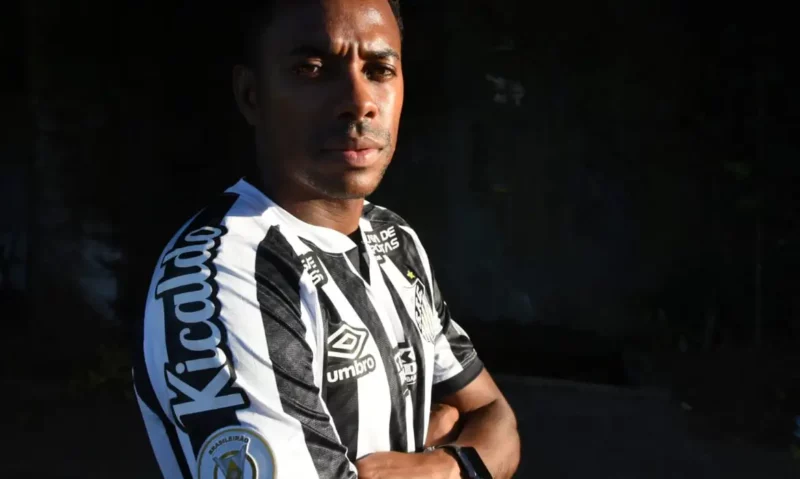 Mendes pede vista e suspende julgamento de Robinho no STF