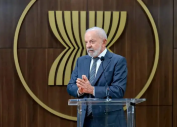 Lula aposta em solução a tarifaço em reunião com Trump