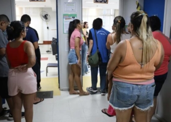 Moradores da Maré se mobilizam para divulgar locais de votação