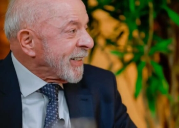 Lula diz que vai entregar amanhã ao TSE pedido de abertura de sigilo