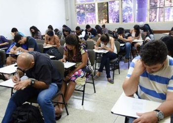 Provas de português para estrangeiros começam nesta terça-feira