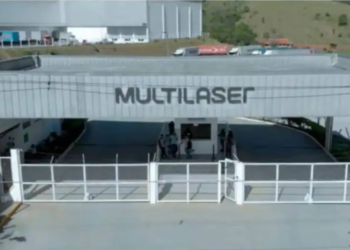 Multilaser anuncia que produzirá veículos elétricos na Zona Franca de Manaus; deputado comemora