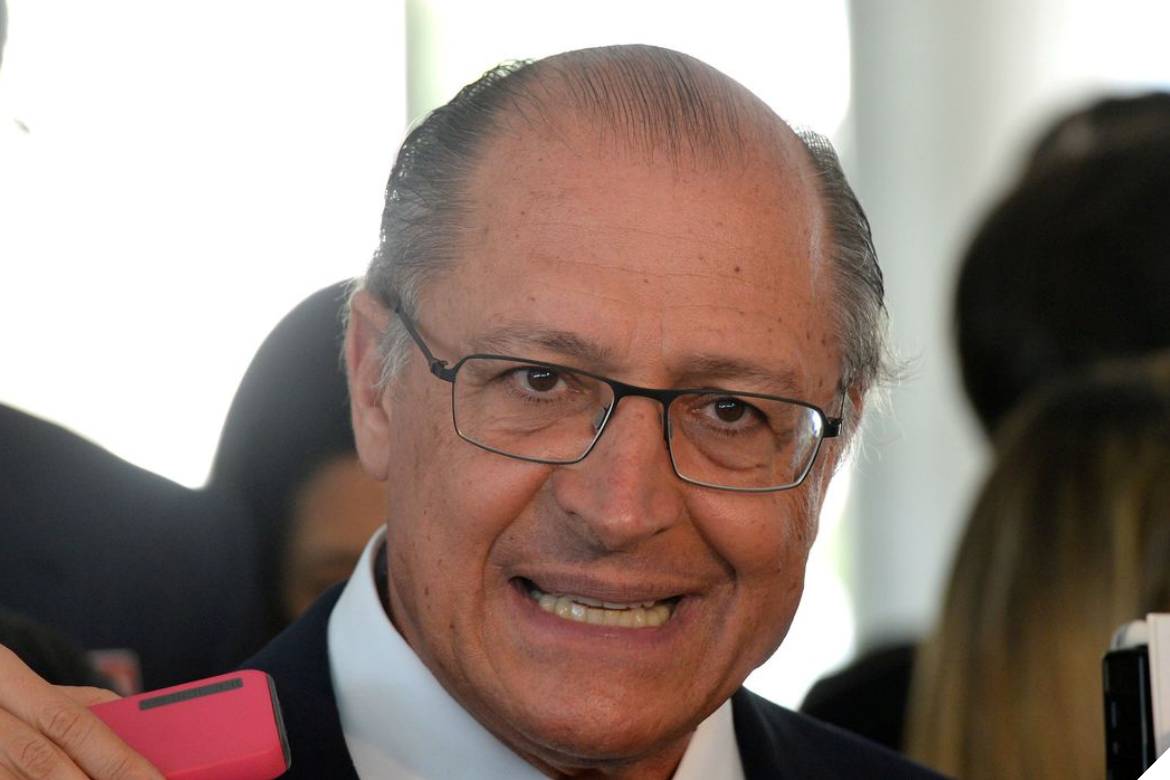 PT confirma indicação de Alckmin para vice de Lula