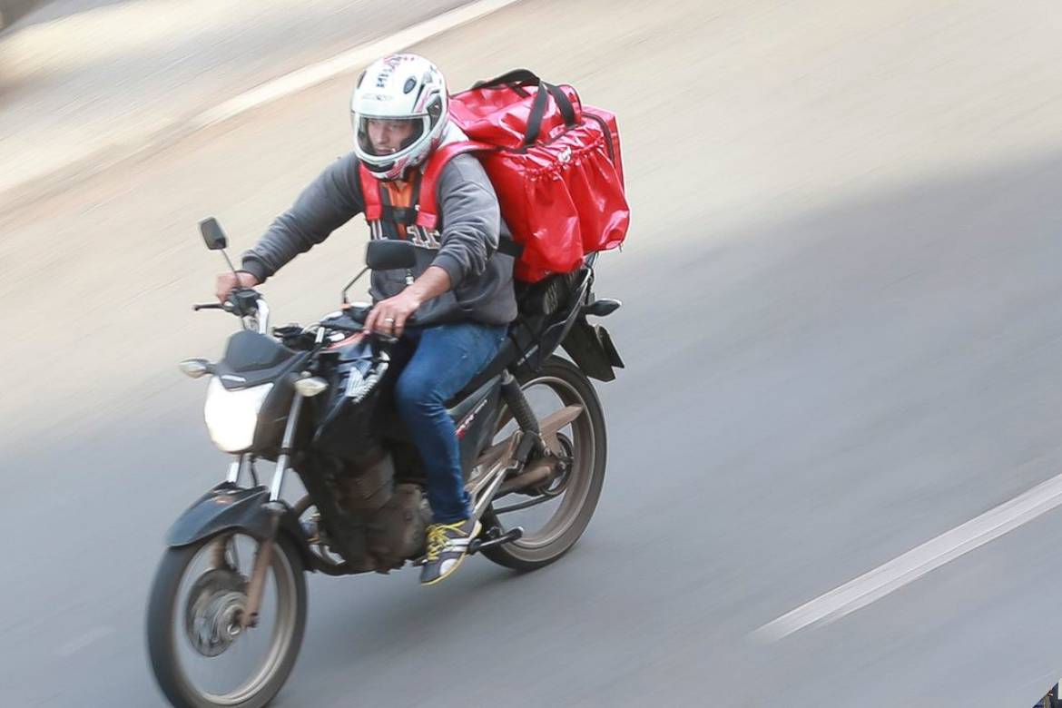 Ipea: Brasil tem 1,5 milhão de motoristas e entregadores de produtos