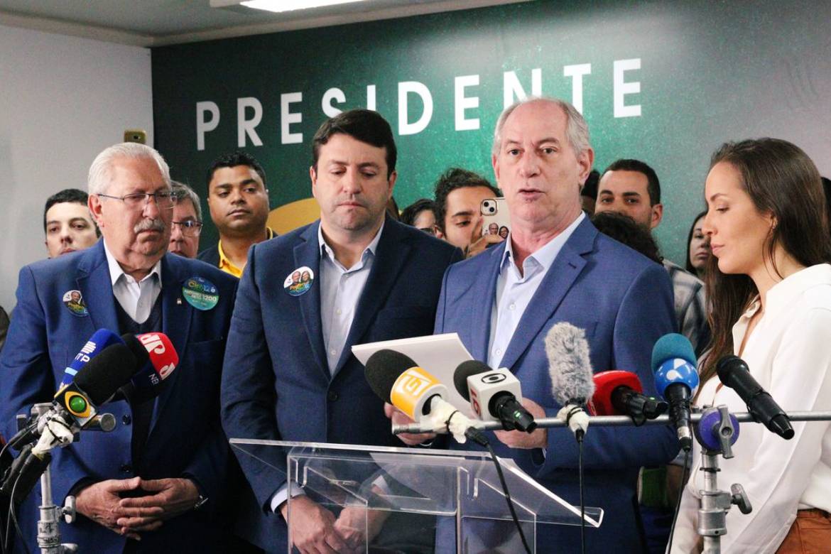 Ciro Gomes diz que seguirá com candidatura até o fim do pleito