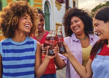 Coca-Cola patrocina diversas festividades carnavalescas em todo país Solar Coca-Cola