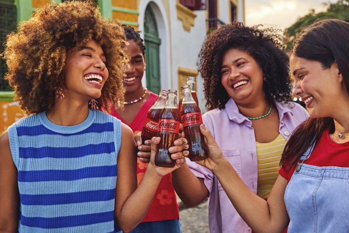 Coca-Cola patrocina diversas festividades carnavalescas em todo país Solar Coca-Cola