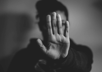 Campanha global pede fim da violência contra as mulheres