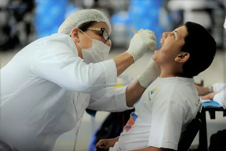 O Brasil Sorridente tem mudado a vida de milhões de brasileiros por meio da oferta de serviços odontológicos de forma gratuita pelo Sistema Único de Saúde (SUS) pelo Brasil Sorridente no Amazonas - Foto: Tânia Rêgo/Agência Brasil