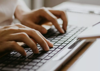 Apenas 33% dos domicílios do Amazonas possuem computadores ou tablets