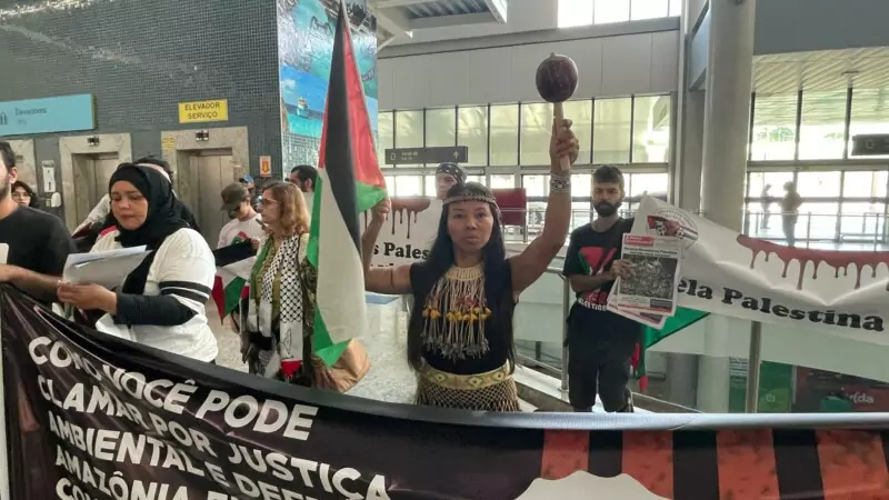 Palestinos e Indígenas protestam contra visita de Biden em Manaus