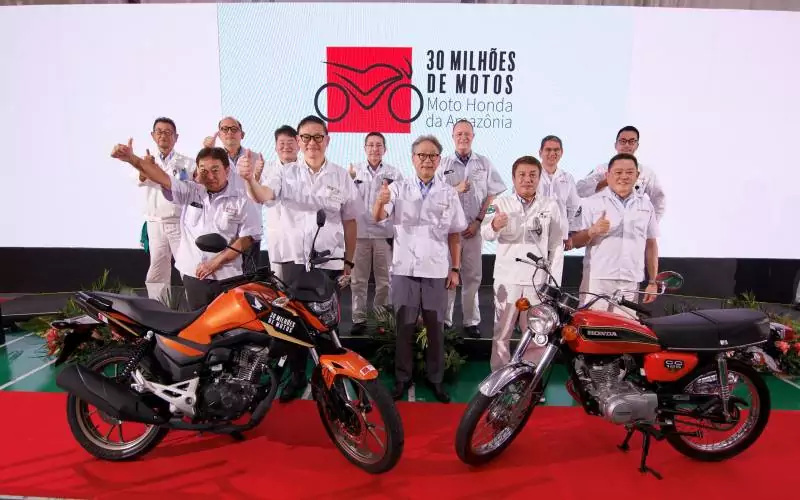 Moto Honda celebra o marco de 30 milhões de motocicletas produzidas no Brasil