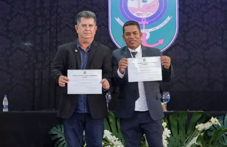 Cecéu é diplomado para o segundo mandato na Prefeitura de Santo Antônio do Içá