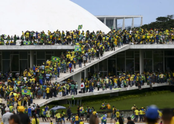 Associação de Juristas lança campanha contra anistia a golpistas
