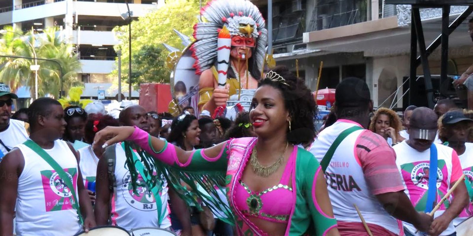 Carnaval 2025: confira os blocos que desfilam nesta segunda-feira no Rio de Janeiro