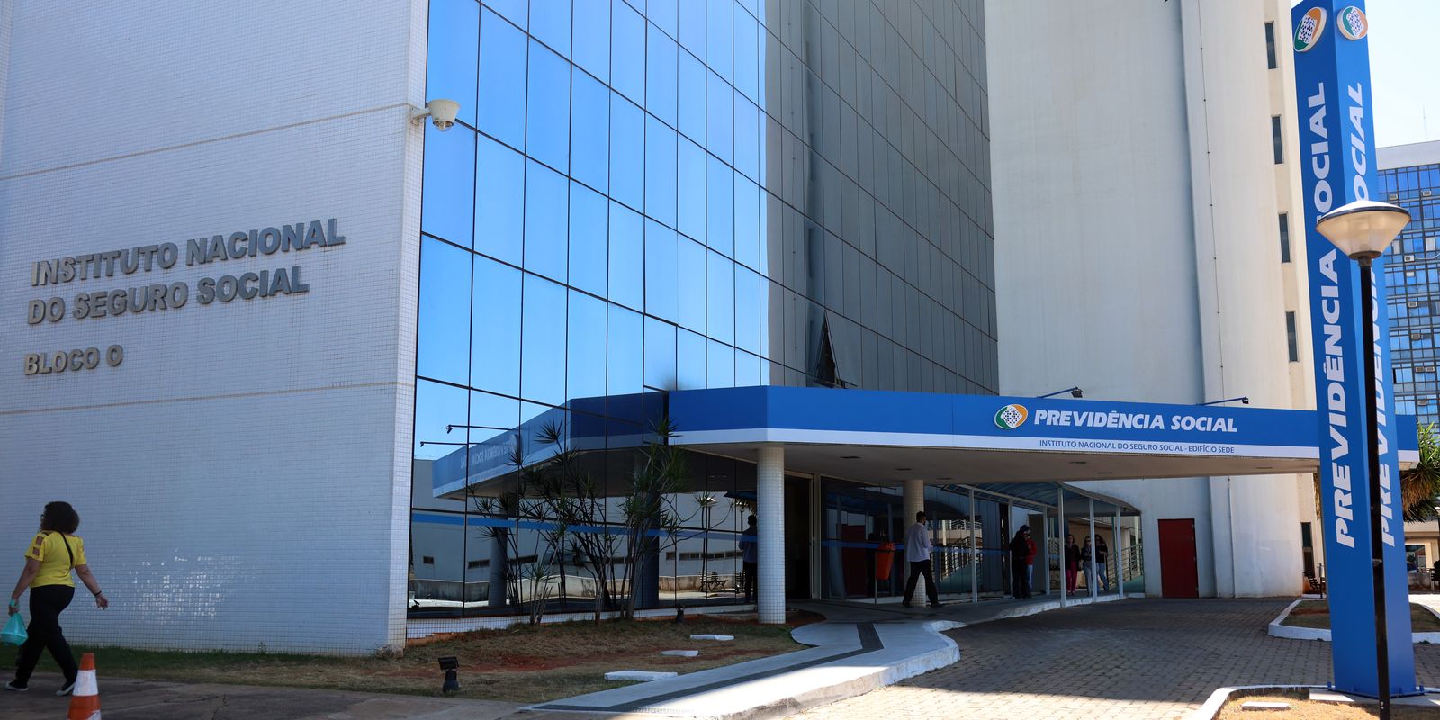 Perito médico, INSS prepara plano para ressarcir aposentados vítimas de fraude