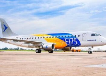 Tarifaço de Trump deixa de fora aviões, minérios e suco de laranja