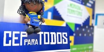 “Agora a gente existe no mapa”: programa leva CEP a todas as favelas do país