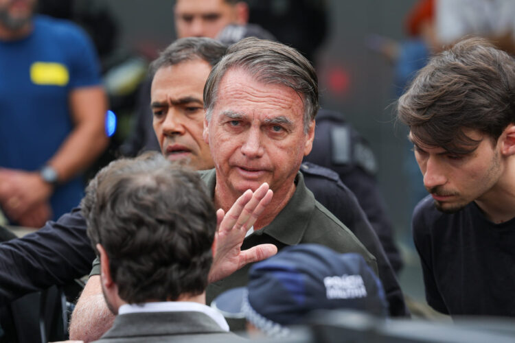 Bolsonaro é transferido para Papuda