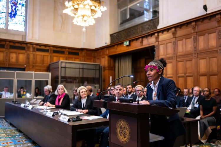 Como crise climática levou governos e empresas ao banco dos réus