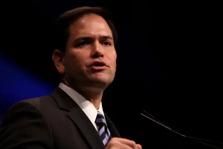 Marco Rubio tem um grande plano: entregar Cuba para Miami