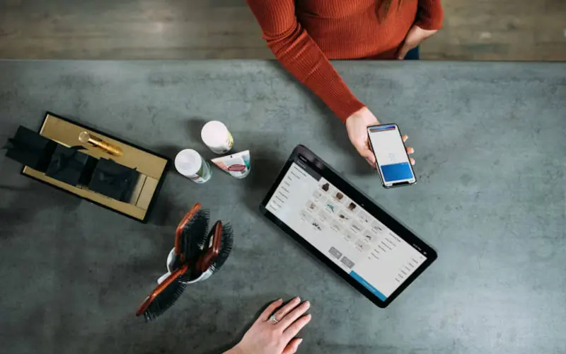 Pix: envio de comprovante falso caracteriza estelionato eletrônico