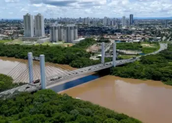 Serviços lideram como principal setor entre os municípios bilionários do Brasil