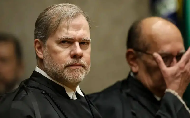 Pedido de suspeição sobre Toffoli eleva tensão com PF no caso Master