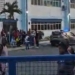 Eleitores relatam urnas fechadas e falta de transporte em Salvador