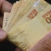 Número de superendividados no Brasil cresceu 75% em cinco anos, diz BC