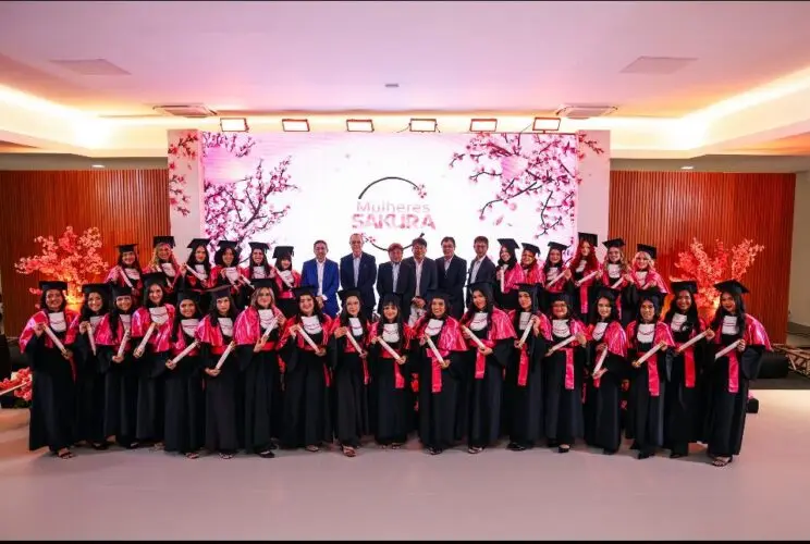 Honda forma primeira turma do Projeto Mulheres Sakura e contrata jovens para atuar na fábrica de Manaus